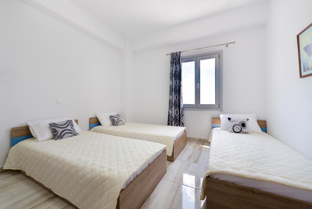 Sun View Villas Pyrgos Kallistis Bagian luar foto