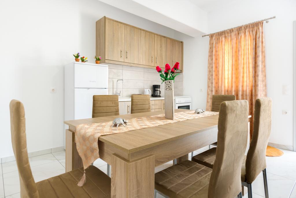 Sun View Villas Pyrgos Kallistis Bagian luar foto