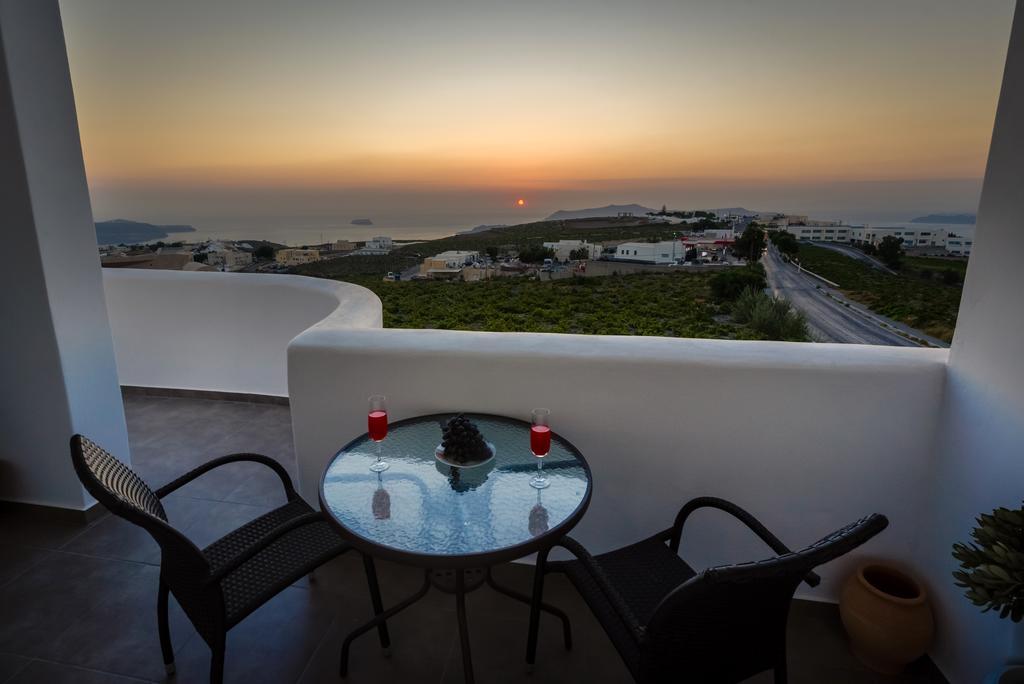 Sun View Villas Pyrgos Kallistis Bagian luar foto